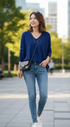 【C+】ネイビー Vネック 七分袖ニット