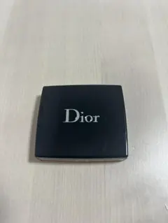 Dior単色アイシャドウ　633 CORAL LOOK GULITER