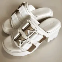 BOTTEGA VENETA プラットフォーム　厚底　サンダル　40のサムネイル