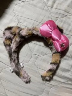 キティ　ユニバ　ヒョウ柄　ピンク　カチューシャ