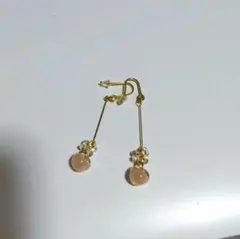 【連休値下げ】ピンク色ガラスビーズ　ピアス