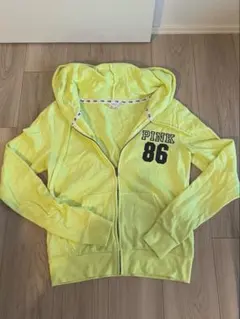 ヴィクトリアシークレット パーカー