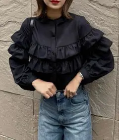 JUNOAH フリル付き黒長袖シャツ美品