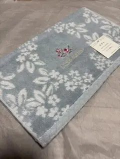 16日まで出ローラアシュレイ♡フェイスタオル♡ - メルカリ
