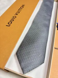 ルイ・ヴィトン モノグラム ダミエ レジメンタル ネクタイ シルバー