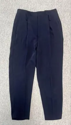 ネイビー テーパードパンツ　M