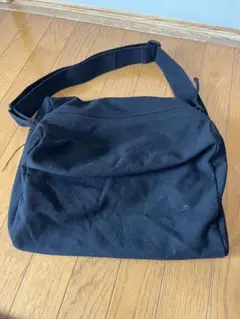 黒 キャンバス ショルダーバッグ
