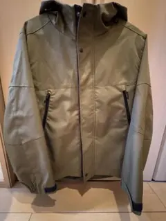 ikka ナイロンジャケット フード付き