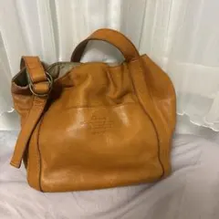 Dakota レザー ショルダーバッグ ブラウン