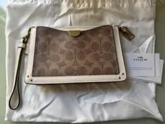 COACH ロゴデザイン ポーチ ブラウン/ホワイト