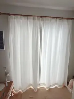 ニトリ　遮光カーテン　白