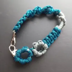 ハンドストラップ　パラコード　花