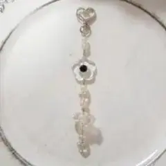 ハート型留め具 花モチーフ ストラップ