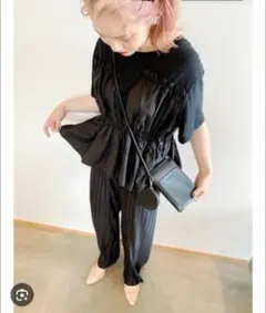 Jumelle　ジュメロ　フリル切替Tシャツ　F　ブラック　シャーリング　黒のサムネイル