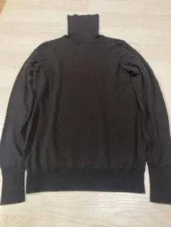ユニクロ　UNIQLO ブラウンウール100%タートルネックセーター M