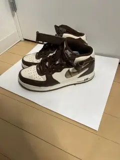 Nike Air Force 1 ブラウン/ホワイト ハイカット