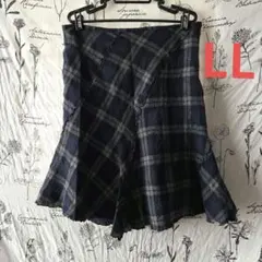 72 変形フレアスカート チェック柄