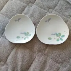 葉の模様の小皿 2枚セット
