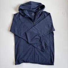 新品　UNIQLO メンズパーカー　Mサイズ
