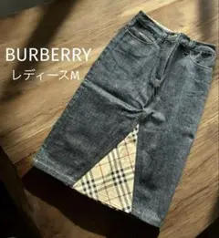 BURBERRYバーバリーデニムスカート　レディースMサイズのサムネイル