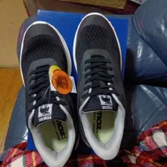 moz スニーカー 5272 ブラック 26.0cmのサムネイル