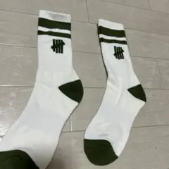 ホワイト/グリーン ストライプ クルーソックス