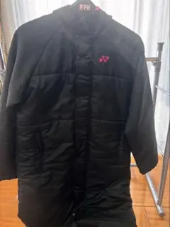 YONEX フード付きパファージャケット 黒