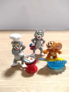 キンダーサプライズ　トム&ジェリー　アクリルケースフィギュアセット12種 2026年最新】Yahoo!オークション -キンダーサプライズ トムとジェリー