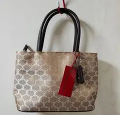 ハンドバッグ（Roberta di Camerino製）