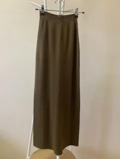 ユニクロ✖️マメクロゴウチ　リブ編みタイトスカート バックスリット　ブラウン