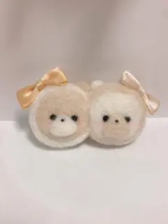かぶりものくまさんふたご 羊毛フェルト ブローチ