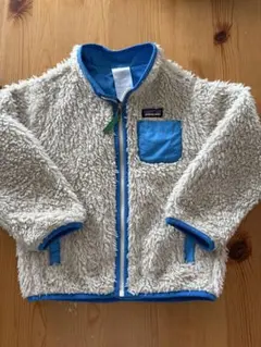 patagonia フリースジャケット 4T クリーム/ブルー