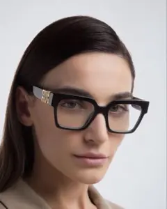 miumiu メガネ
