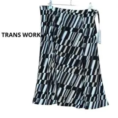​【未使用・タグ付】TRANS WORK トランスワーク 幾何学柄スカート 46のサムネイル