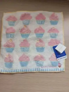 LAURA ASHLEY カップケーキ柄 タオルハンカチ　新品のサムネイル