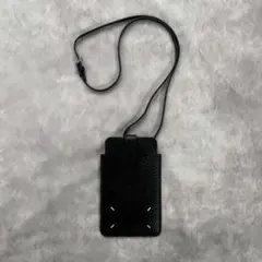 メゾンマルジェラ　スマホショルダー　フォンショルダー　4ステッチ　スマートフォン