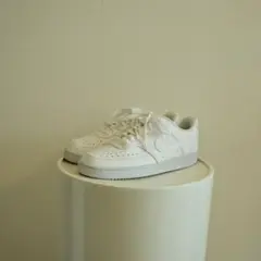 NIKE COURT VISION LO NN ホワイト スニーカー