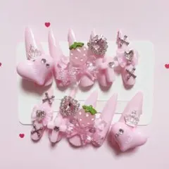 ♡ネイルチップ 地雷系 平成女児 量産型 ピンク いちご♡