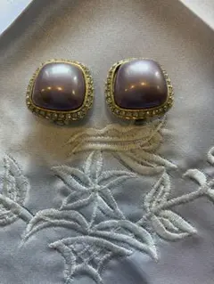 Item thumbnail for item 54652c9c-aaf2-4a9e-bb0f-c02ae0e933ba