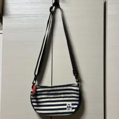 【値下げ！】CHUMS ショルダーバッグ 縦約16cm＊横約26cm＊マチ7cm