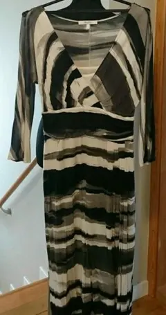 サイズ ４２ Max Mara マックスマーラ ワンピース　白タグ