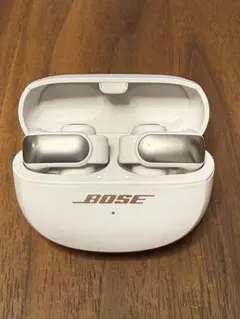 Bose ワイヤレスイヤホン 充電ケース付き