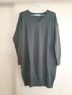 ローリズファーム　Vネック ニット　ニットワンピース　チュニック　カーキ色　膝丈