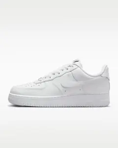 Nike Air Force 1 ホワイトスニーカー