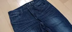 フォーエバー２１　ダークブルーデニム　スリム　スキニー　３２W３３Lのサムネイル