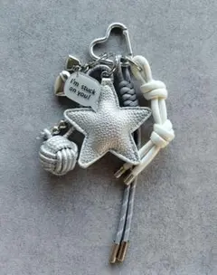 じゃらじゃらキーホルダー バッグチャーム キーチャーム　星　レザー調　シルバー