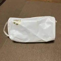 arena ホワイトバッグ ゴールドロゴ
