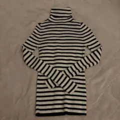 UNIQLO タートルネック ボーダー