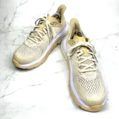 HOKA ONE ONE クリフトンエッジ 26 ホカオネオネ ベージュのサムネイル