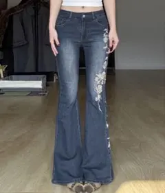y2kブーツカットデニム 花柄刺繍 ダークブルー　ローライズ